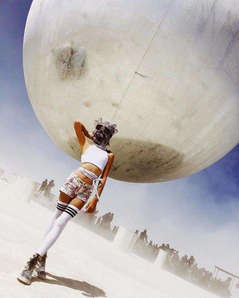 Burning Man festivalinden renkli görüntüler