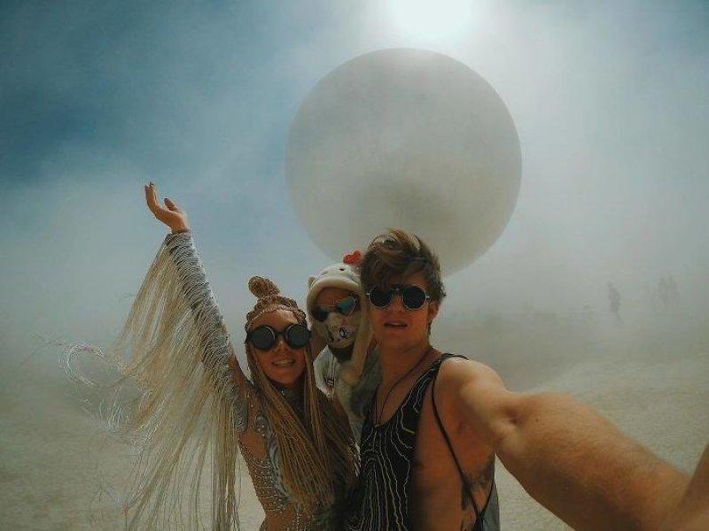 Burning Man festivalinden renkli görüntüler