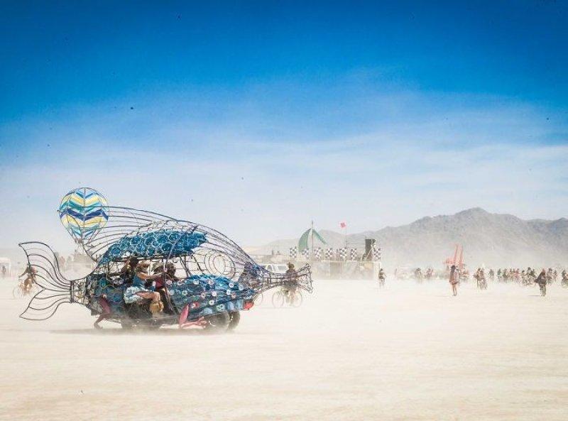 Burning Man festivalinden renkli görüntüler