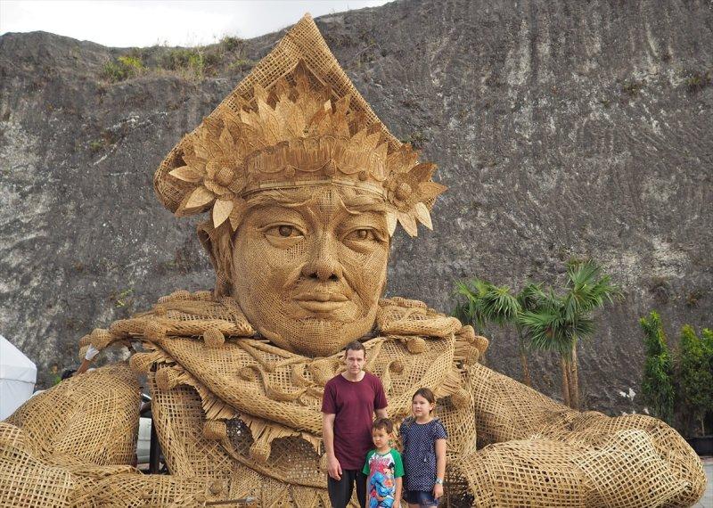 Bali Adası'nda Bambu heykeli