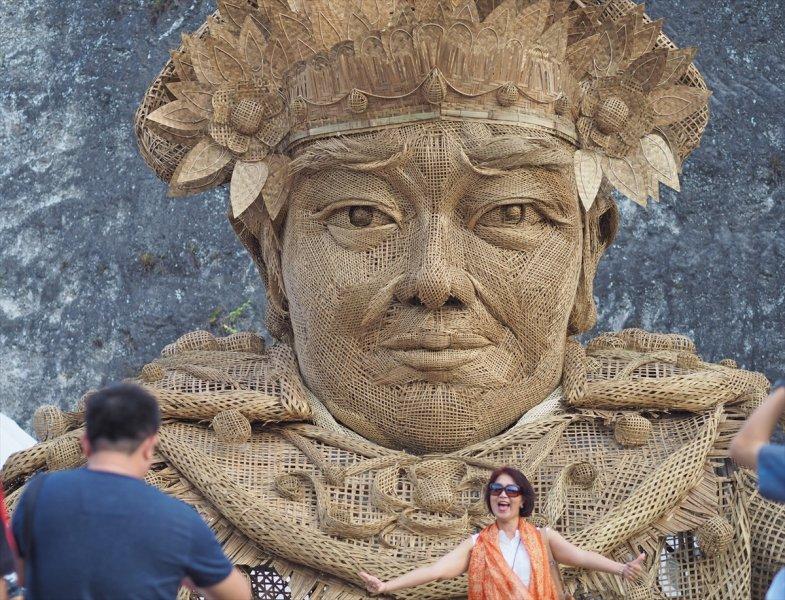 Bali Adası'nda Bambu heykeli