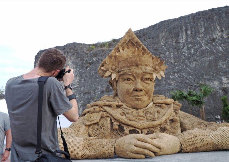 Bali Adası'nda Bambu heykeli