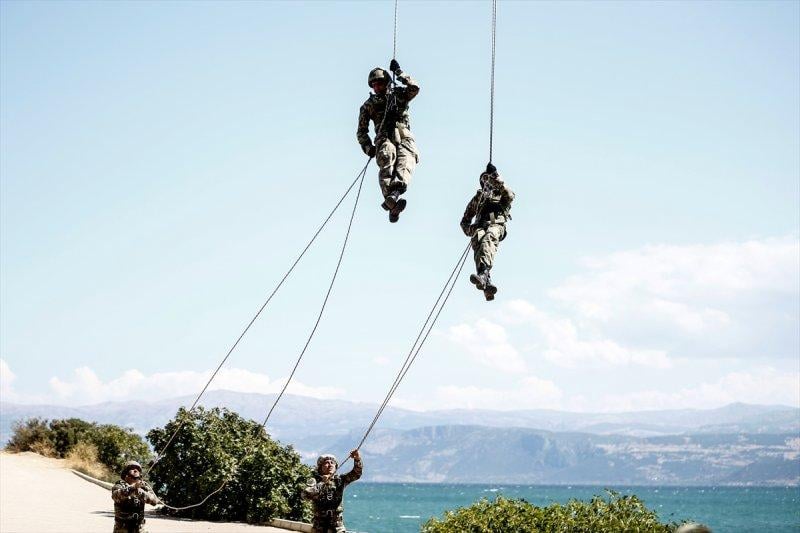 Eğirdir'de komandoların zorlu eğitimi