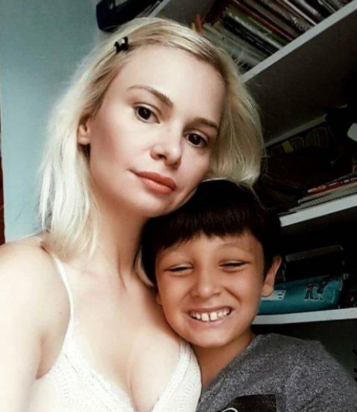 Seçkin Piriler eski eşi Kaan Tangöze ile bir araya geldi 