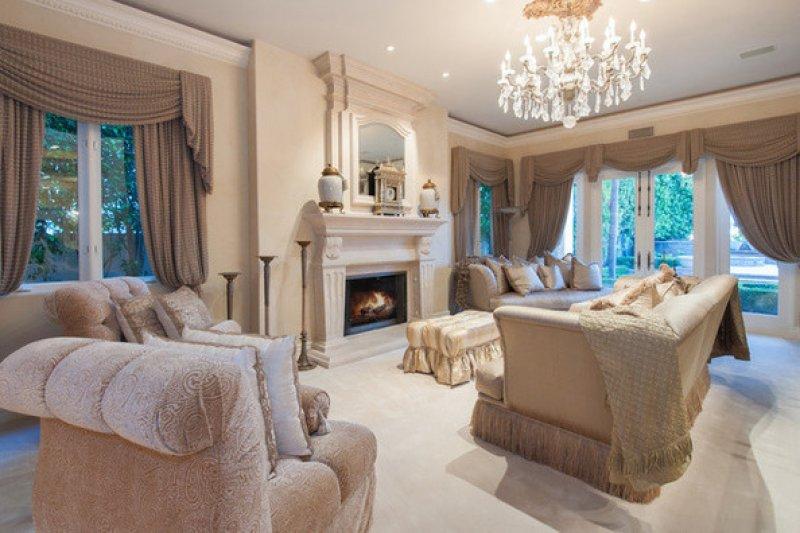 Amerikalı basketbolcu Kobe Bryant evini satıyor