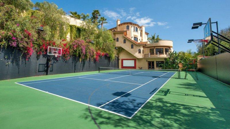 Amerikalı basketbolcu Kobe Bryant evini satıyor