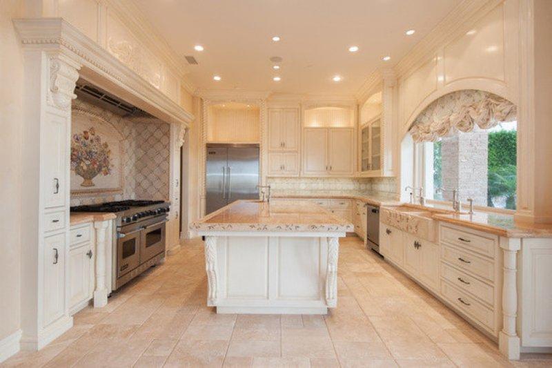 Amerikalı basketbolcu Kobe Bryant evini satıyor