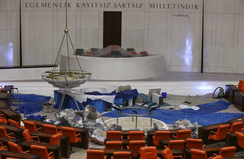 TBMM Genel Kurul Salonu 600 vekil için hazır