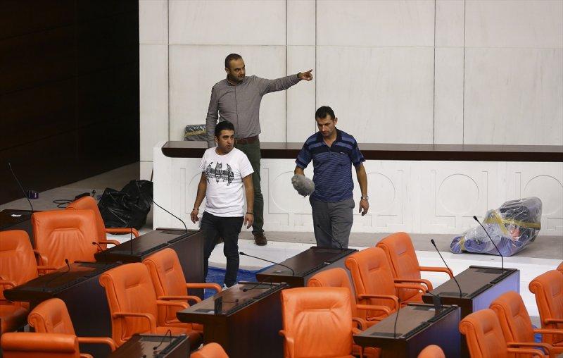 TBMM Genel Kurul Salonu 600 vekil için hazır