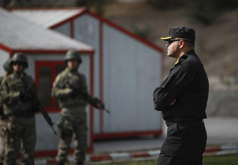 Gazi yarbay Necmettin Tetik yeni kahramanlar yetiştiriyor
