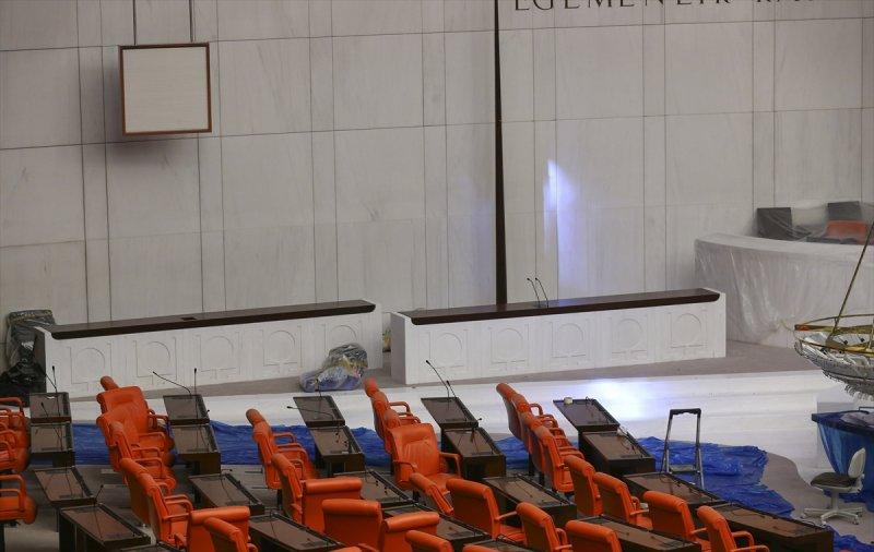 TBMM Genel Kurul Salonu 600 vekil için hazır