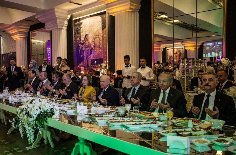 Devlet Bahçeli kirve oldu