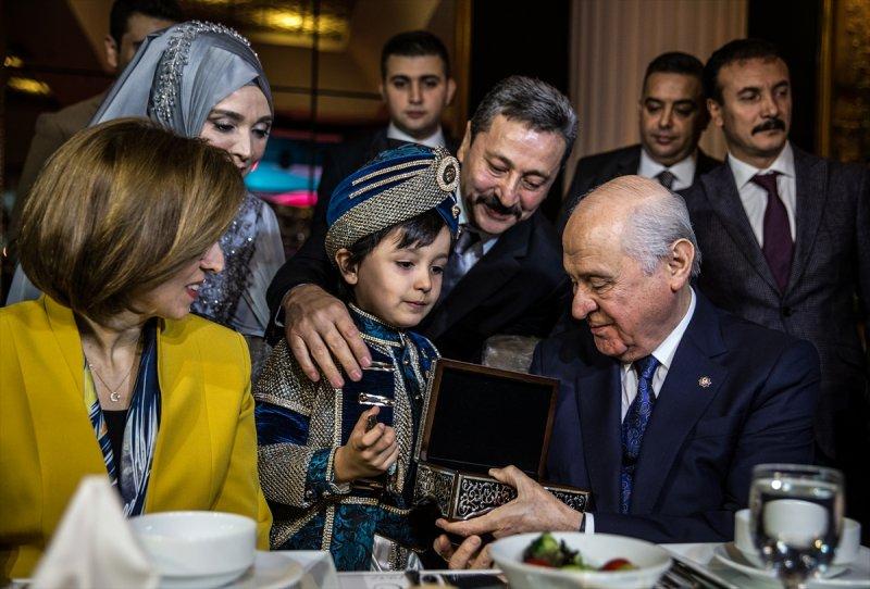 Devlet Bahçeli kirve oldu