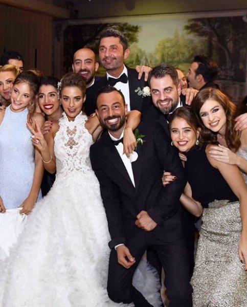 Güzel oyuncu Bensu Soral evlendi 