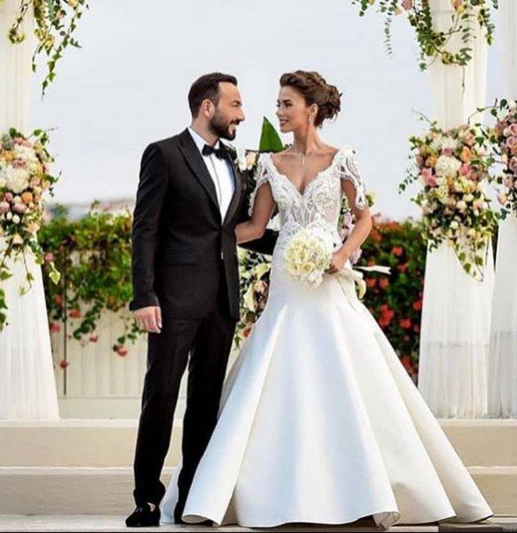 Güzel oyuncu Bensu Soral evlendi 