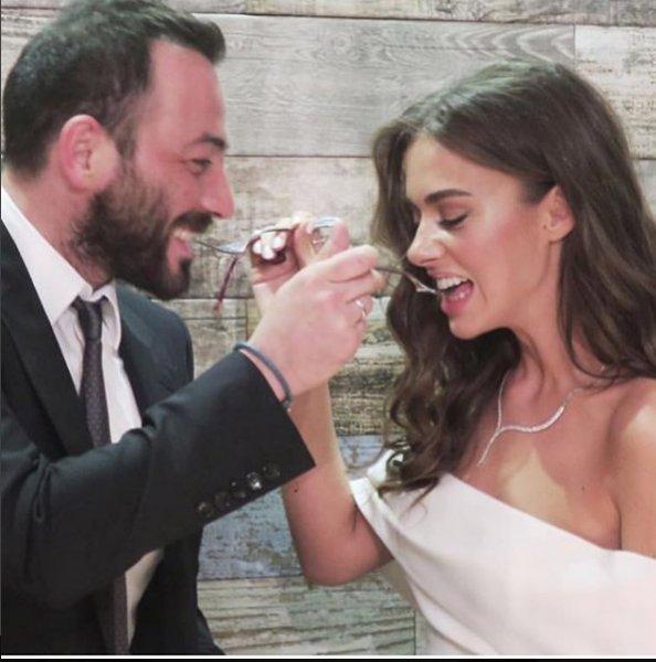 Güzel oyuncu Bensu Soral evlendi 