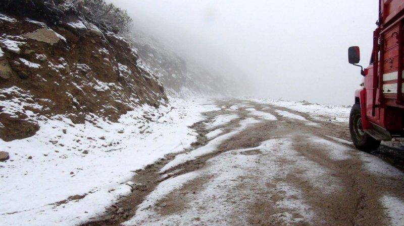 Rize yaylaları beyaza büründü