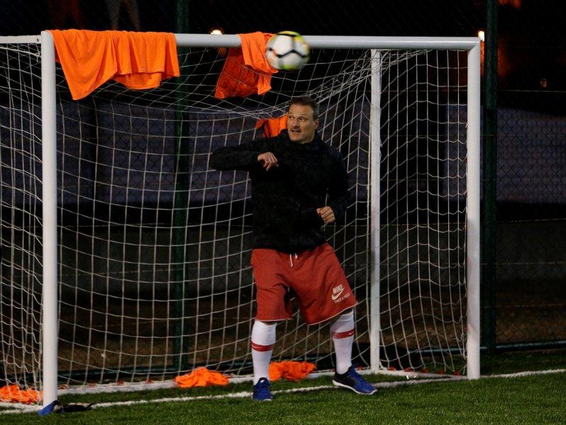 AK Partili milletvekillerinden siyasete futbol arası