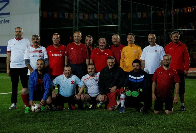AK Partili milletvekillerinden siyasete futbol arası