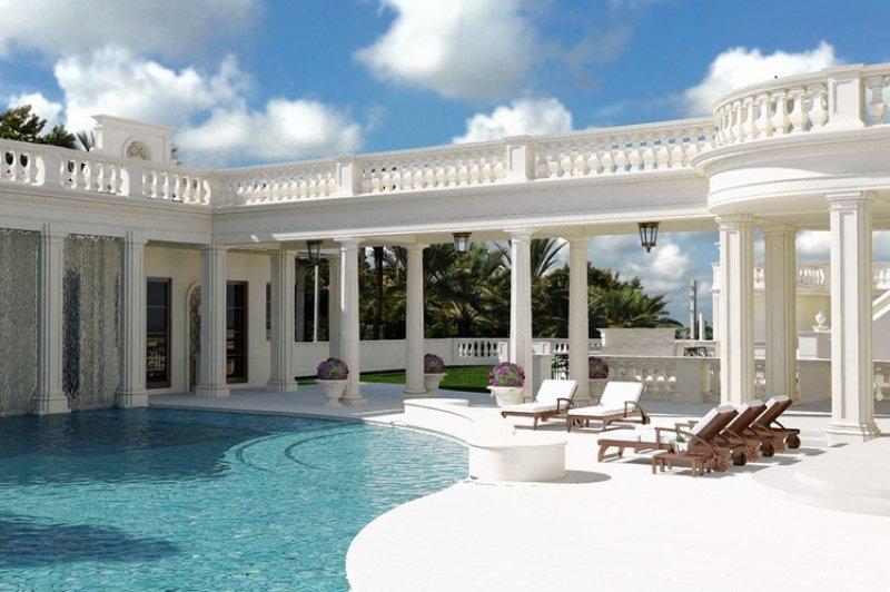 Atlantik kıyısındaki ultra lüks villa satılıyor