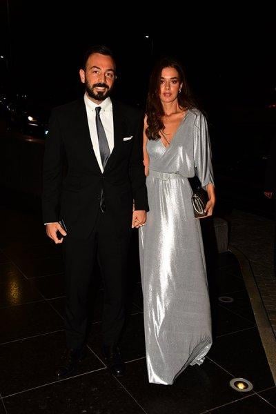 Cenk Öztanık ile Ecem Kazancı'nın düğününe ünlü akını