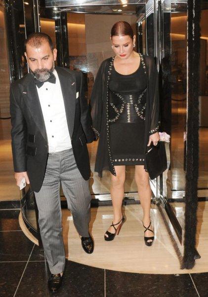 Cenk Öztanık ile Ecem Kazancı'nın düğününe ünlü akını