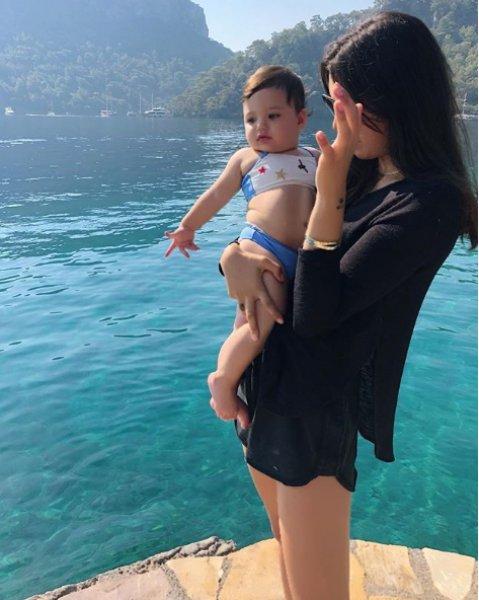 Arda Turan'dan  Berkay'ın eşi Özlem Ada Şahin'e sözlü taciz 