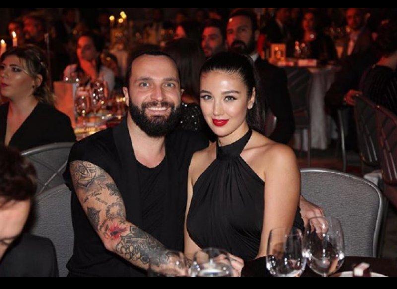 Arda Turan'dan  Berkay'ın eşi Özlem Ada Şahin'e sözlü taciz 