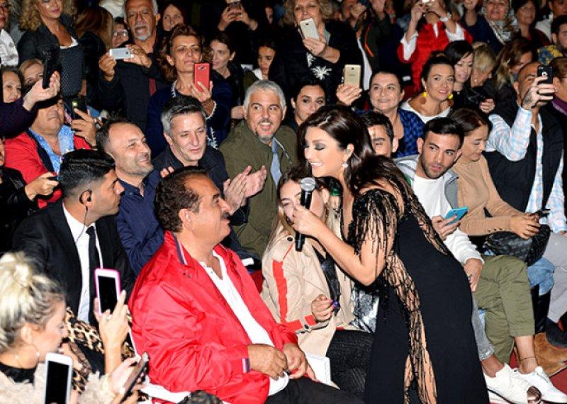 Sibel Can'ı dinlemeye giden Tatlıses gözyaşlarına hakim olamadı 