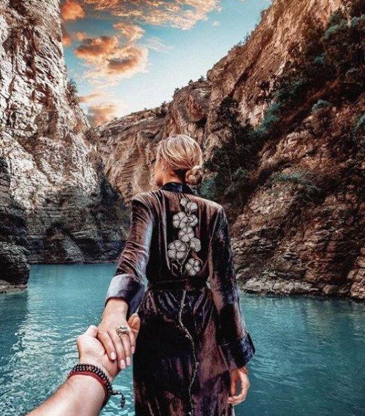 Çek fotoğrafçının köpeği ile çektiği seyahat fotoğrafları