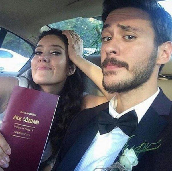 Oyuncu Pelin Akil 3 aylık  hamile 