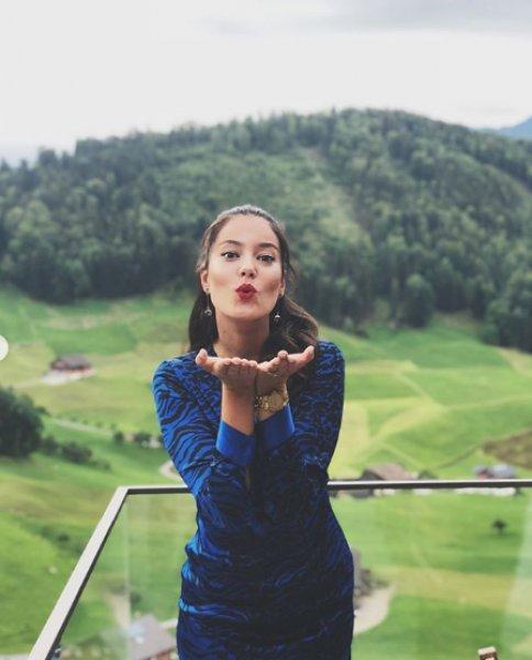 Oyuncu Pelin Akil 3 aylık  hamile 