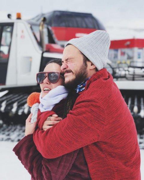 Oyuncu Pelin Akil 3 aylık  hamile 