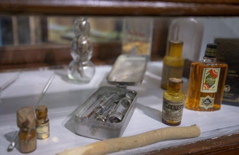 Atatürk'ün Eczanesi müze olarak açıldı