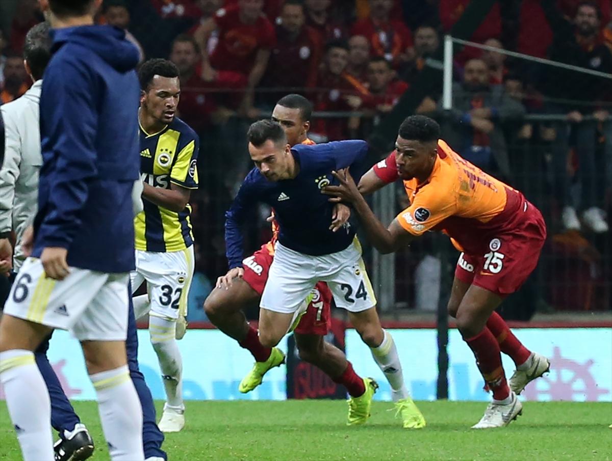 Derbi bitti kavga çıktı