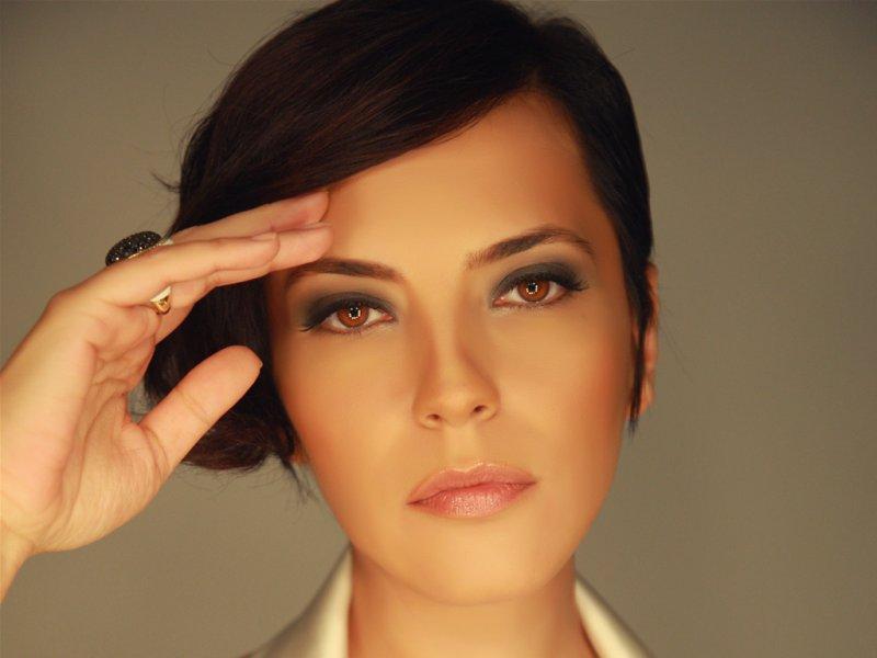 Ünlü isimlerden Sıla'ya destek 