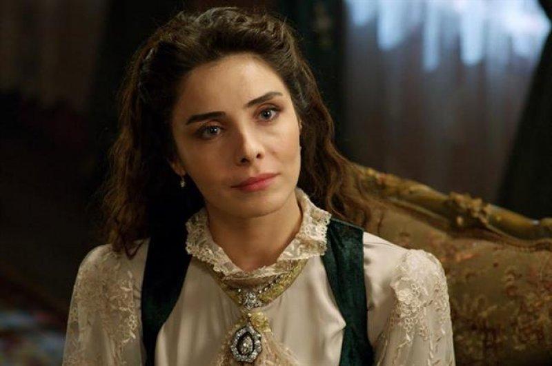 Ünlü isimlerden Sıla'ya destek 