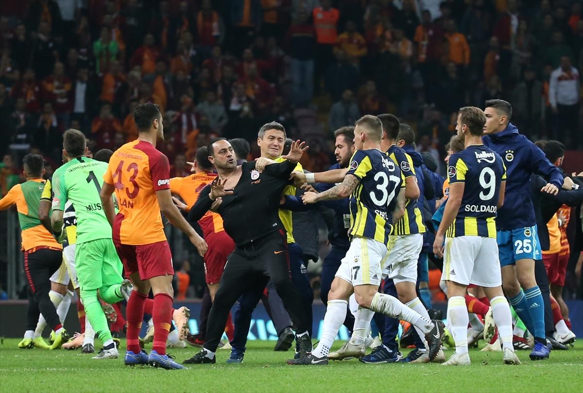 Derbi bitti kavga çıktı