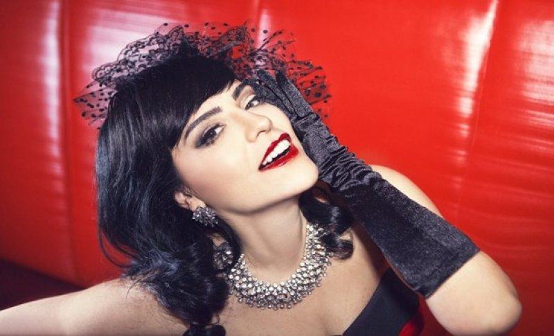 Ünlü isimlerden Sıla'ya destek 