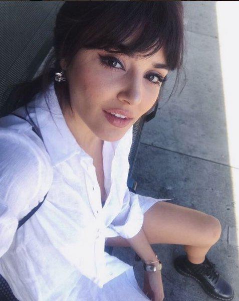 Hande Erçel eski formuna kavuştu  - Resim 21