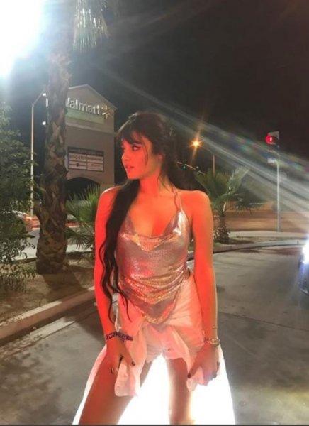 Hande Erçel eski formuna kavuştu  - Resim 11