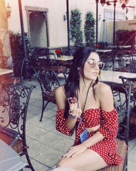 Hande Erçel eski formuna kavuştu  - Resim 12