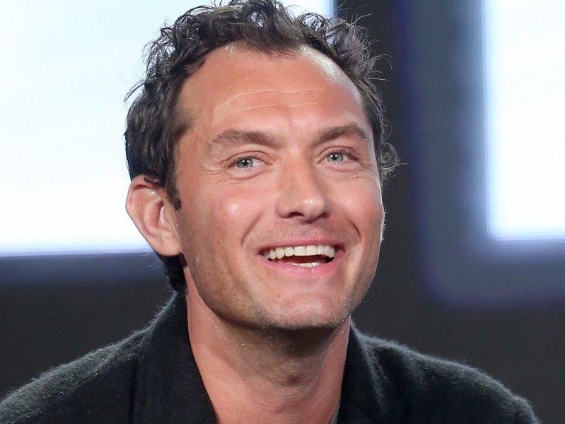 Yaşayan en seksi erkek seçilen ünlü isimler 