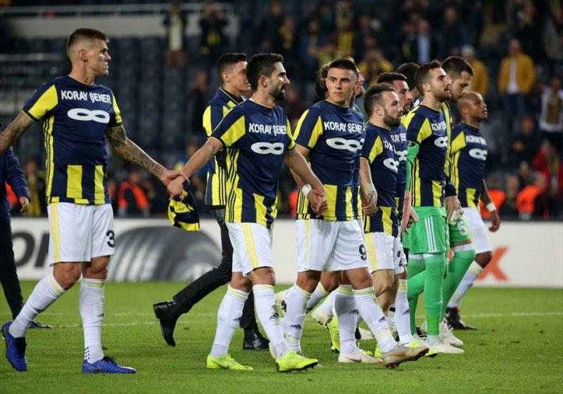Fenerbahçeli futbolcular Koray Şener’i unutmadı