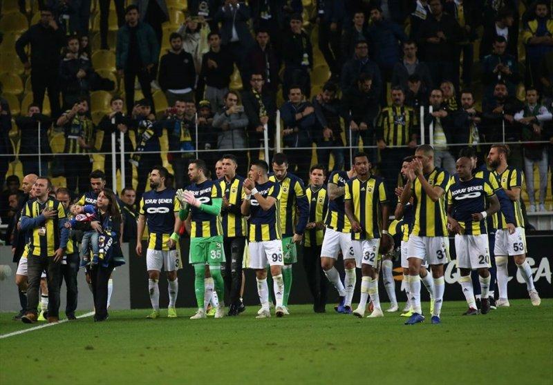 Fenerbahçeli futbolcular Koray Şener’i unutmadı