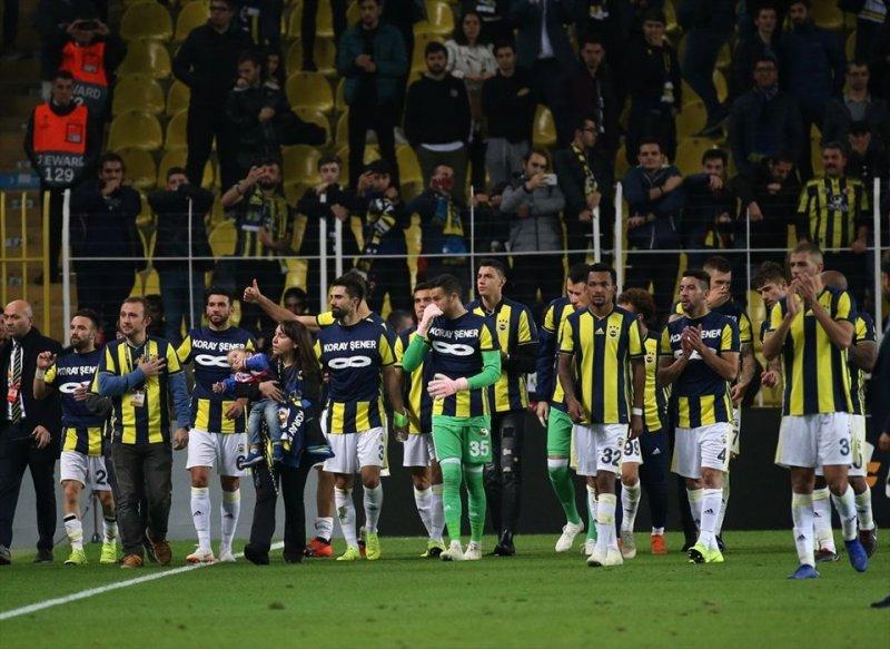 Fenerbahçeli futbolcular Koray Şener’i unutmadı