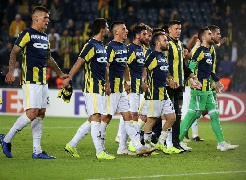 Fenerbahçeli futbolcular Koray Şener’i unutmadı
