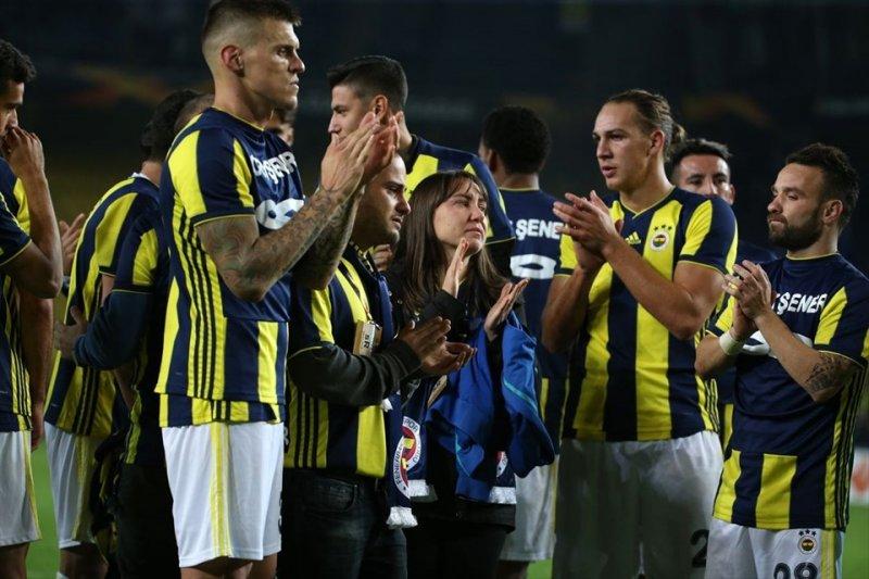 Fenerbahçeli futbolcular Koray Şener’i unutmadı