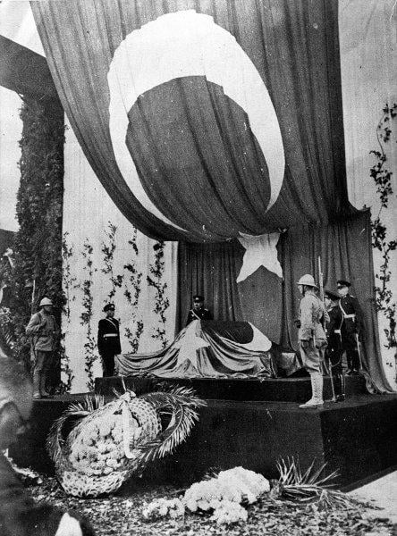 Atatürk'ün cenazesinden kareler