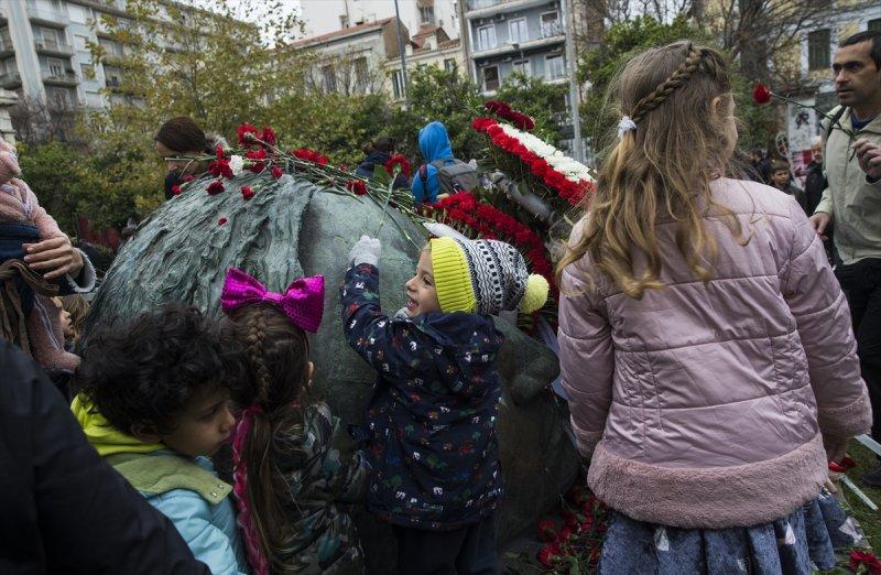 Yunanistan'daki 17 Kasım gösterilerinde olaylar çıktı